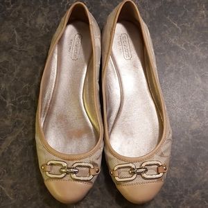 Coach flats